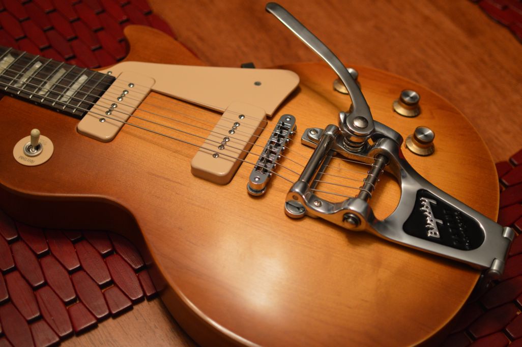 bigsby b7 on les paul